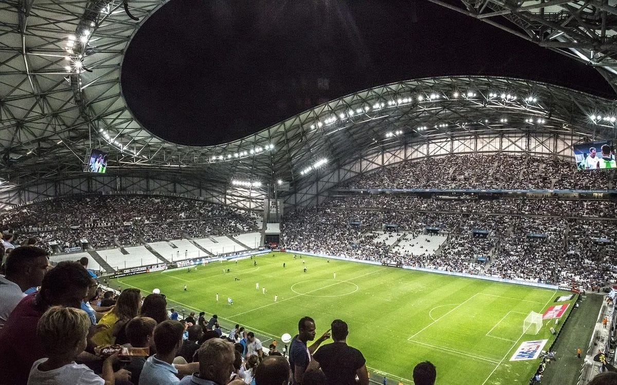 PS5 : les supporters de l'OM veulent échanger le Vélodrome contre la console de Sony