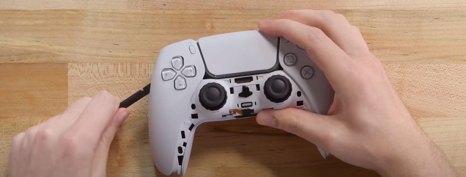 Une obsolescence programmée des manettes PS5, Xbox Series et Switch?