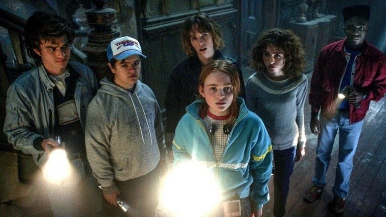 Stranger Things : Ça va chialer, la dernière saison sera "très, très émouvante" d'après David Harbour (Gran Turismo)